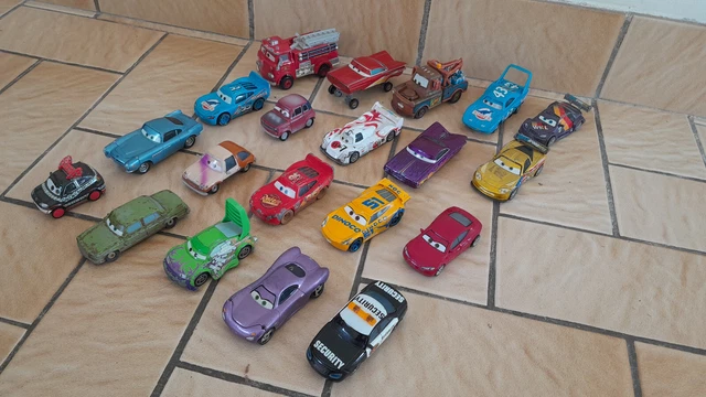 Disney Pixar Lot De 20 Voitures Cars Lot M 2