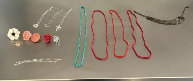 mixed lot of costume jewellery
