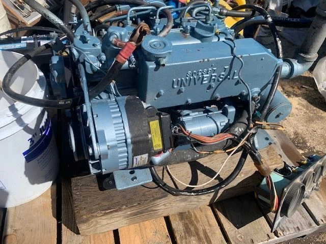 Universal M4-30 Marine Diesel
