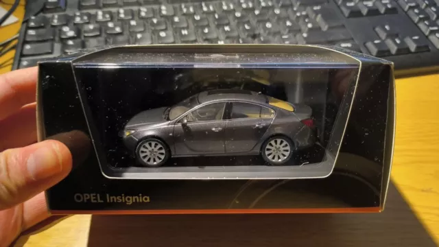 1/43 opel insignia a by schuco