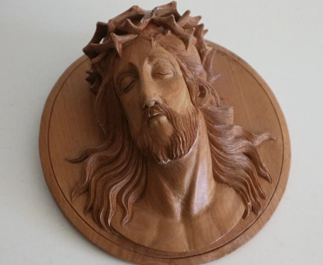 Cadre religieux visage portrait JESUS CHRIST en bois sculpture