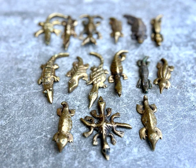 1400-1890s *LOT OF 15* AFRICAN GOLDWEIGHTS CROCODILE MINI SCULPTURES [GHANA] PB1