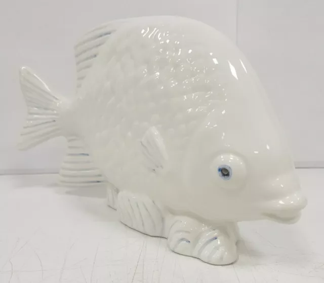 sculpture blanche poisson quimper france faiencerie croquet ceramique zoomorphe
