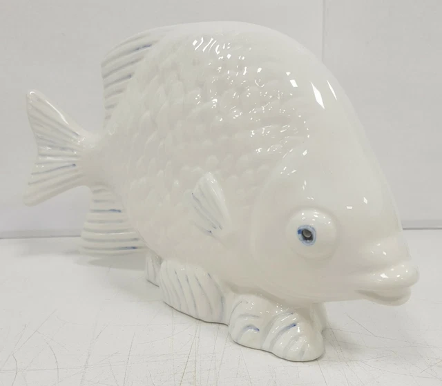 sculpture blanche poisson quimper france faiencerie croquet ceramique zoomorphe