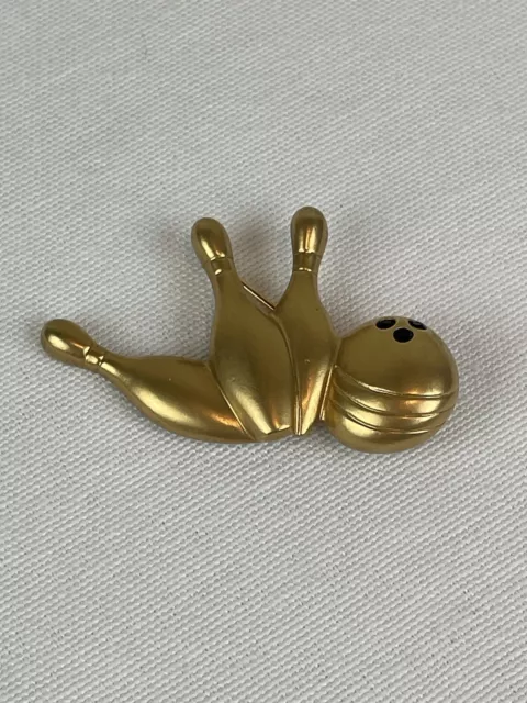 Vintage 1996 Avon My Favorite Hobby Bowling Ball Pins Sports Pin Brooch