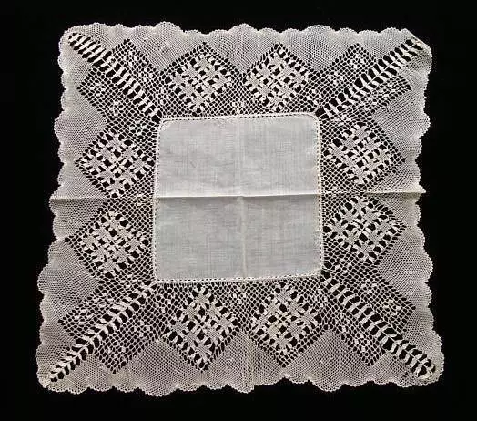 Beautiful Antique Linen & HAND MADE Maltese Lace Wedding Handkerchief PRISTINE Beautiful Antique Linen & HAND MADE Maltese Lace Wedding Handkerchief PRISTINE