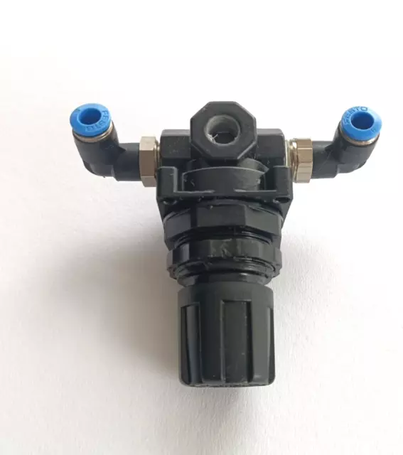 Regolatore di pressione per aria compressa 6 mm collegamento tubo ben conservato fabbricato non beka