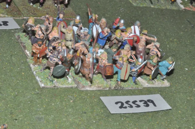 25mm roman era / gaul - warriors 32 figures - inf (25539)