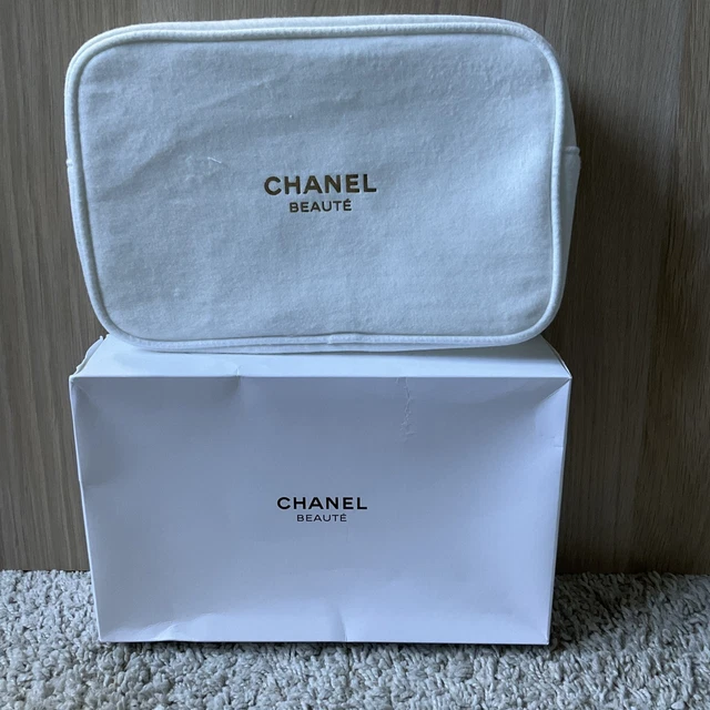 Trousse De Maquillage La Prairie - Pochette Gris Métallisé, Neuve Dans Sa Boîte Carton