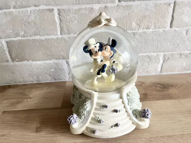 30cm Simple Modern Minnie Mouse Action Figure Resin Statue Collection Dolls  Fashion Model Toys Indoor Ornaments Christmas Gifts - AliExpress