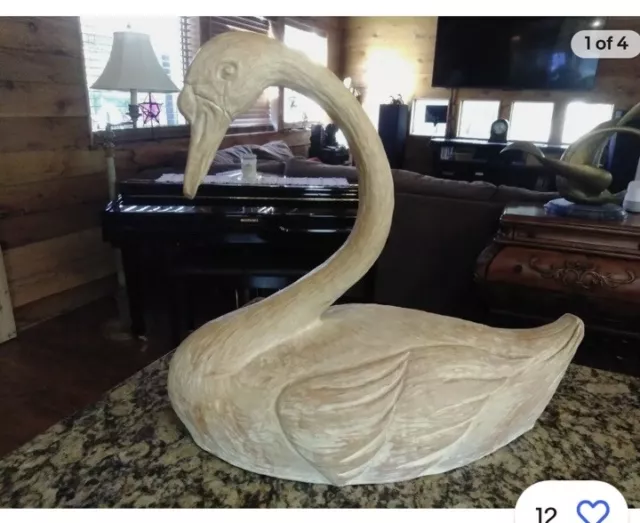 Vintage Large Resin Swan L-18 1/2   H-16 1/2