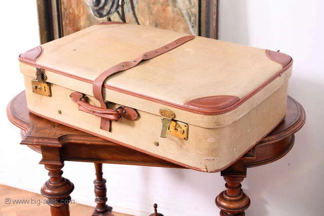 Ancienne grande valise en aluminium années 50 vintage | Selency