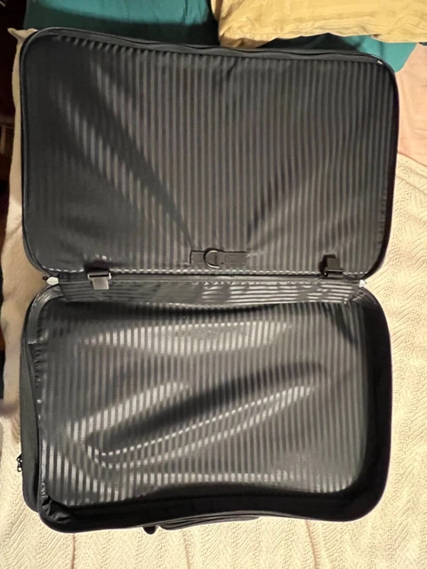 Tumi Classic Black 2 Wheel Garment Carry On Bag 21" 2277D3 Nice Condition 11