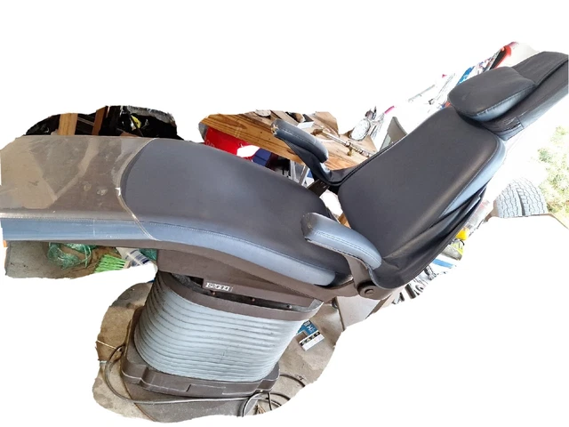 Adec e2000 Dental Chair- works good Adec e2000 Dental Chair- works good