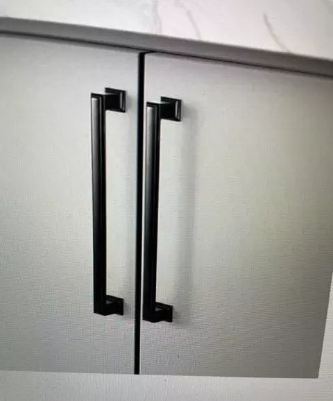 Sapphire 7.5 Inch Cabinet Pulls 10 Pack Black Hardware Included