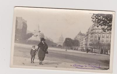 Old photograph Avenue de Breteuil/paris-woman and child crossing the street