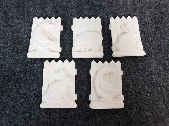 5 bisque de cerámica sin terminar listo para pintar animales en cercas 2,25 pulgadas de alto 1987