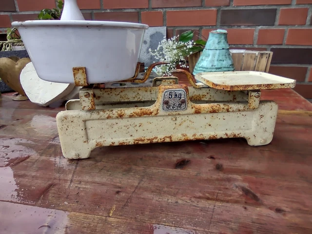 W.E.M. 5 kg--alte antike Waage Küchen-,Balkenwaage Marktwaage