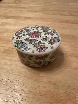 Beautiful Vintage Round Lidded Trinket Box - White With Floral Pattern