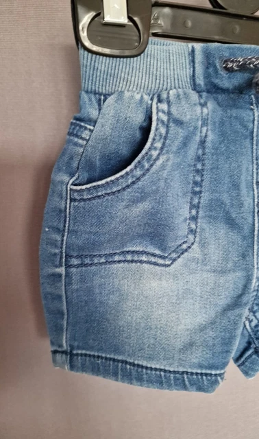 Pacchetto vestiti per bambine età 3-6 mesi. Usato. Condizioni perfette. 3