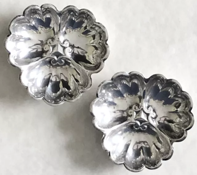 VINTAGE PAIR FRANK SMITH STERLING SILVER FLOWER NUT CUP BOWL DISH X2 38 grams