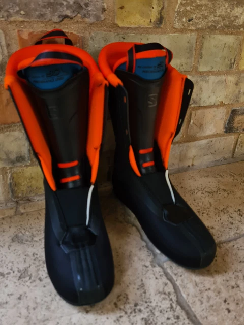 Heated ski deals boot liners