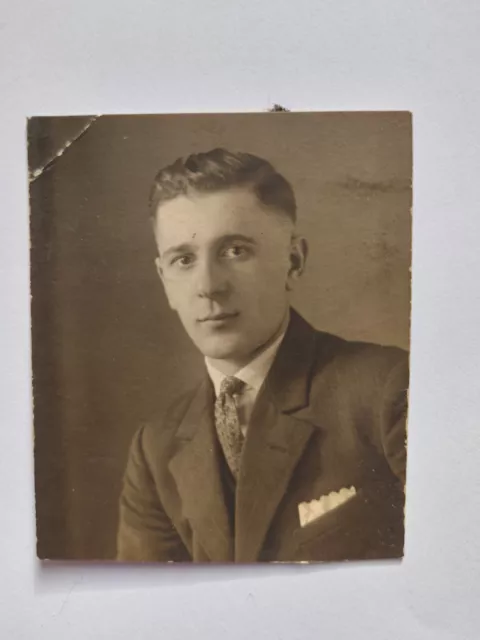 Young Handsome man Portrait, Gentlemen, Stylish, vintage photo c.1940s