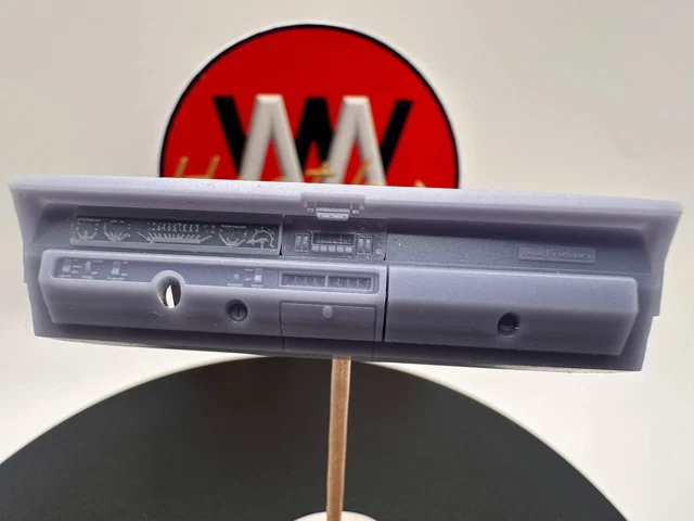 帽子 Supreme Futura New Era \"Black\" 7 5/8 Le droit, lundi 5 février 1968 | BAnQ numérique
