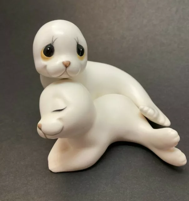 Oxford White Seals Momma and Pup Ceramic Made in Mexico