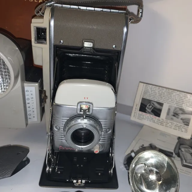 Vintage Polaroid Land Camera Model 80A Camera w/ Case, Flash Accessories