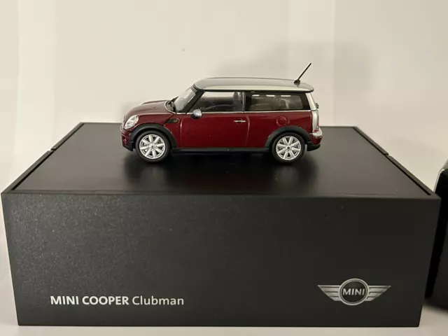 Minichamps - Mini Cooper Clubman Rouge 1:43