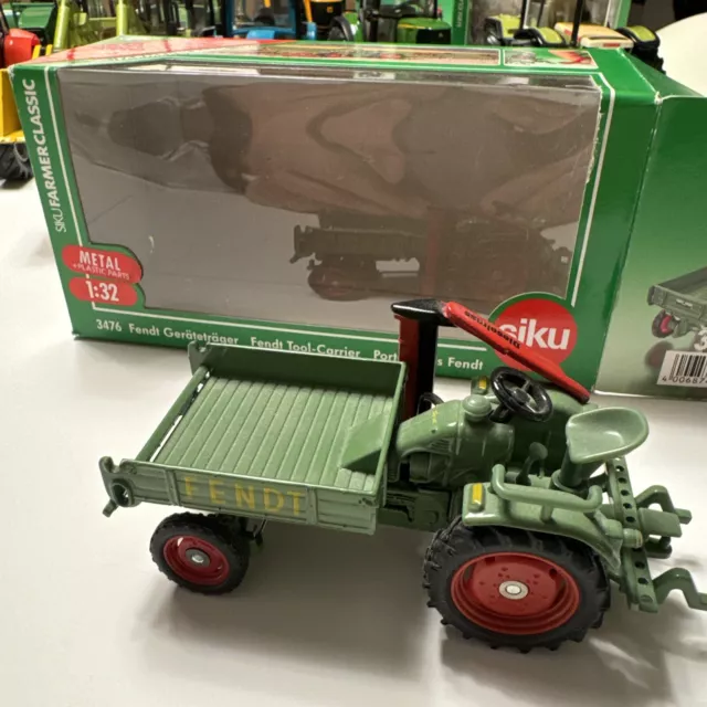 SIKU CLASSIC 1:32 Fendt Geräteträger  Schlepper Traktor in OVP  3476