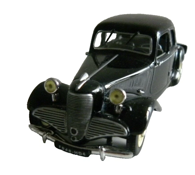 Modèle Réduit Citroën Traction 11 1948 - Échelle 1/43 - Universal Hobbies - Sur Socle - Occasion
