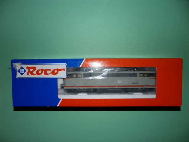 N - ROCO - 02106 A - LOCOMOTIVE VAPEUR TENDER de la SÉRIE BR 043 315-1 au TOP EUR 110,00 - ES
