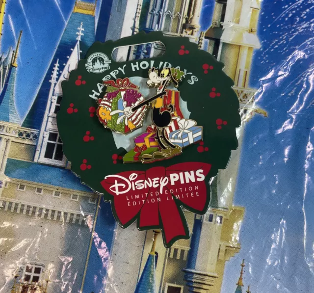 2023 Disney Parks Happy Holidays Christmas Goofy LE 3000 Pin