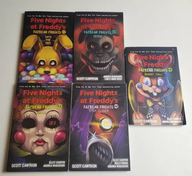 LOT DE 5 Five Nights at Freddy