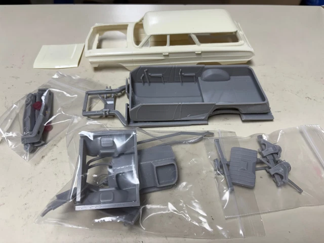 SMH Resins 1962 Dodge Dart Jo-Han 1/25 Scale Resin Model Kit, Unused