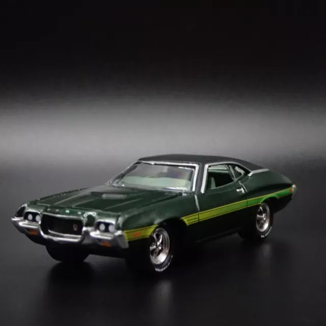 1972 72 Ford Gran Torino Sport Clint Eastwood Movie 1:64 Scale Diecast Model Car