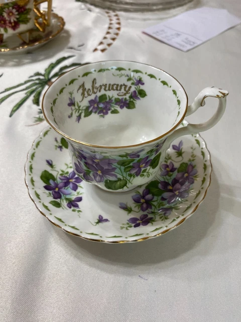 Royal Albert Flower Of The Month February Cup & Saucer VIOLETS MINT