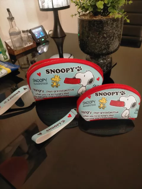 Snoopy 2 Peice  Wash Bag/ Make Up Set Character New