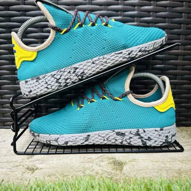 Pharrell williams tennis hu trainers hotsell