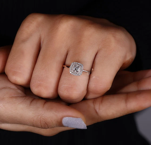 Dazzlingrock Orecchini A Perno In Platino Con Diamante Rotondo 0.30 Ct - Gemma Certificata IGI