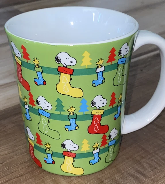 PEANUTS SNOOPY MUG Christmas 60 Years by Gibson Dishwasher & Microwave