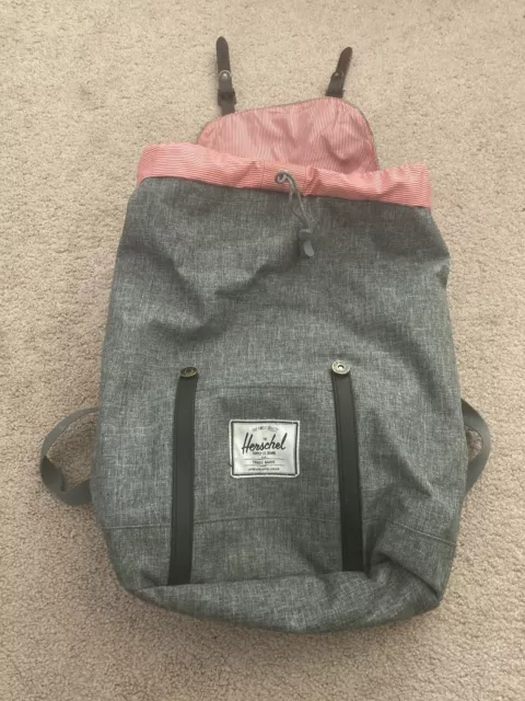 Herschel Supply Co. Retreat Backpack Grey Black Red fjallraven kanken