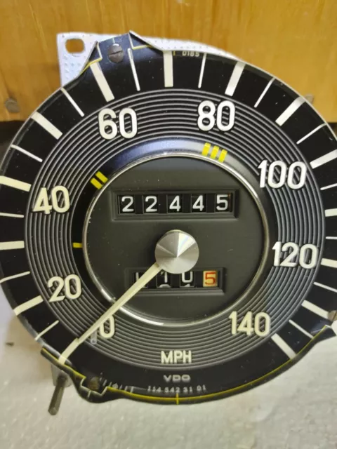 Used Mercedes Benz W114 W115 W108 Instrument Cluster Speedometer