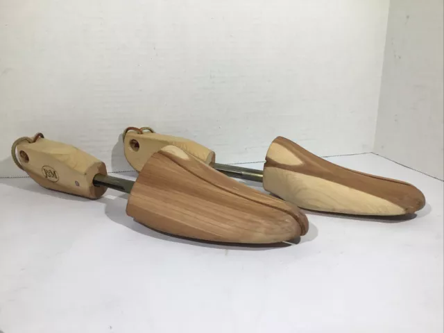 Rochester Shoe Tree Co. Wooden Cedar Shoe Keepers CM-646