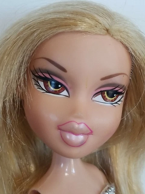 BRATZ CLOE DOLL MGA Blonde Brown Eyes Rare Super Cute 8.30 PicClick