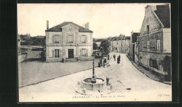 CPA Frepillon, La Place de la Mairie, Platz vor dem Hôtel de Ville