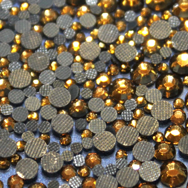 Assortiment strass SMOKE TOPAZ  en verre hotfix s06 + s10 + s16 + s20 n°(120)