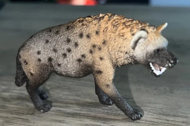 SCHLEICH ANIMAL FIGure Hayena D-73527 VERY RARE